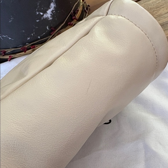 Marc Jacobs Cream Pillow Mini Bag - Picture 7 of 15